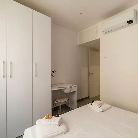 Joivy Delightful 3-bed Flat With Balcony Appartamento