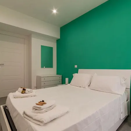 Joivy Delightful 3-bed Flat With Balcony Roma