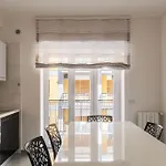 Joivy Delightful 3-bed Flat With Balcony * Roma