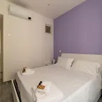 Appartamento Joivy Delightful 3-bed Flat With Balcony *