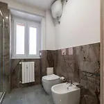 Appartamento Joivy Delightful 3-bed Flat With Balcony Roma
